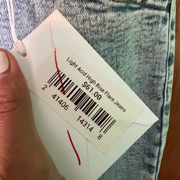 NWT KanCan light acid wash flared jeans - Picture 4 of 4